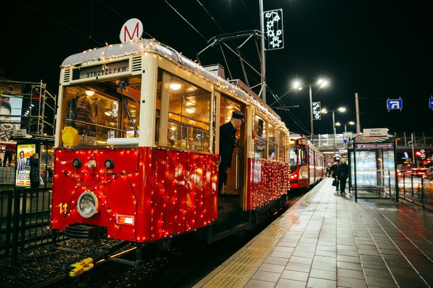 Świąteczny tramwaj na ulicach Gdańska [ZDJĘCIA]