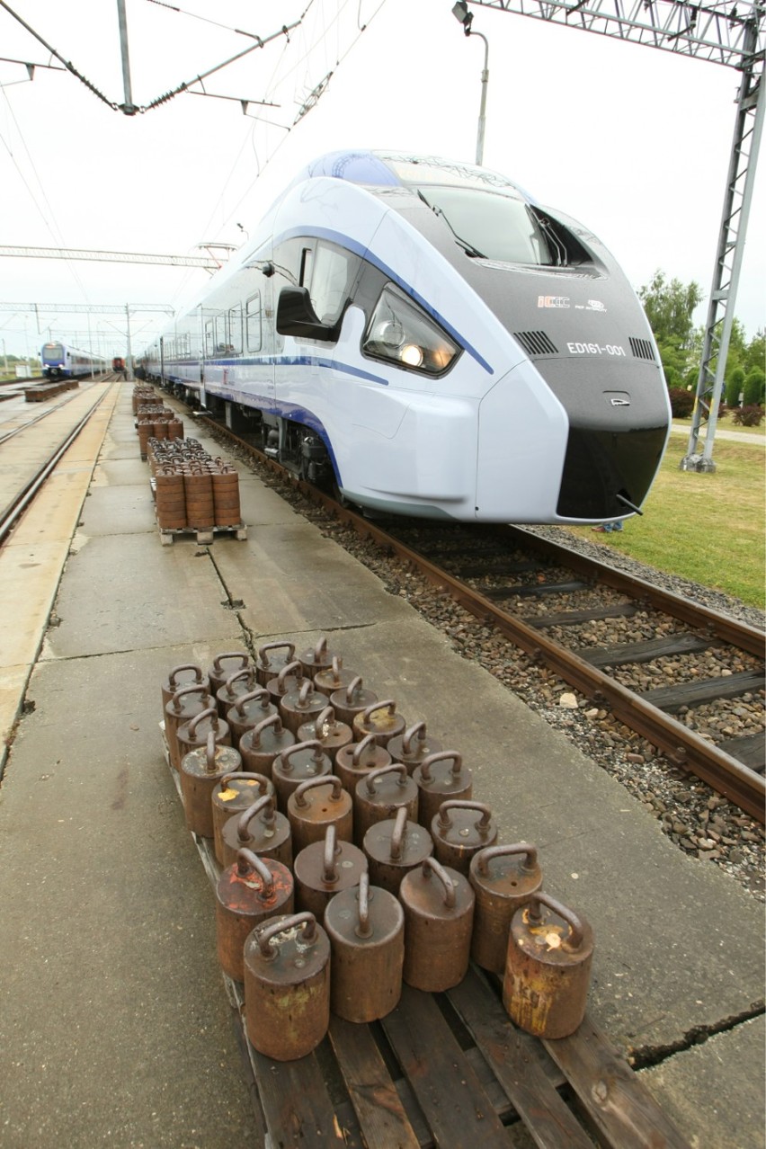 Testy pociągu PesaDART na torze w Żmigrodzie