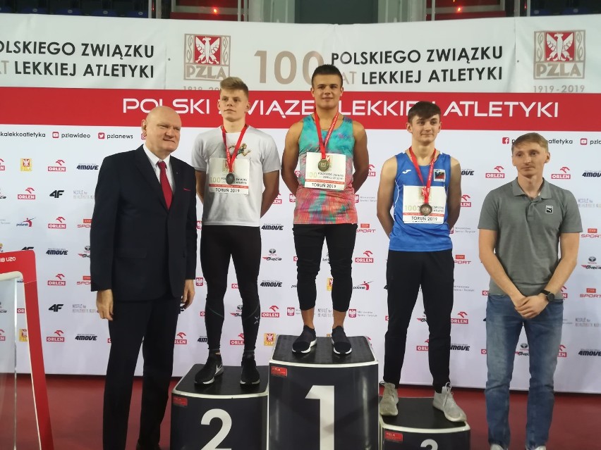 Sukcesy Mateusza Górnego i Filipa Chrosty w lekkiej atletyce [ZDJĘCIA]