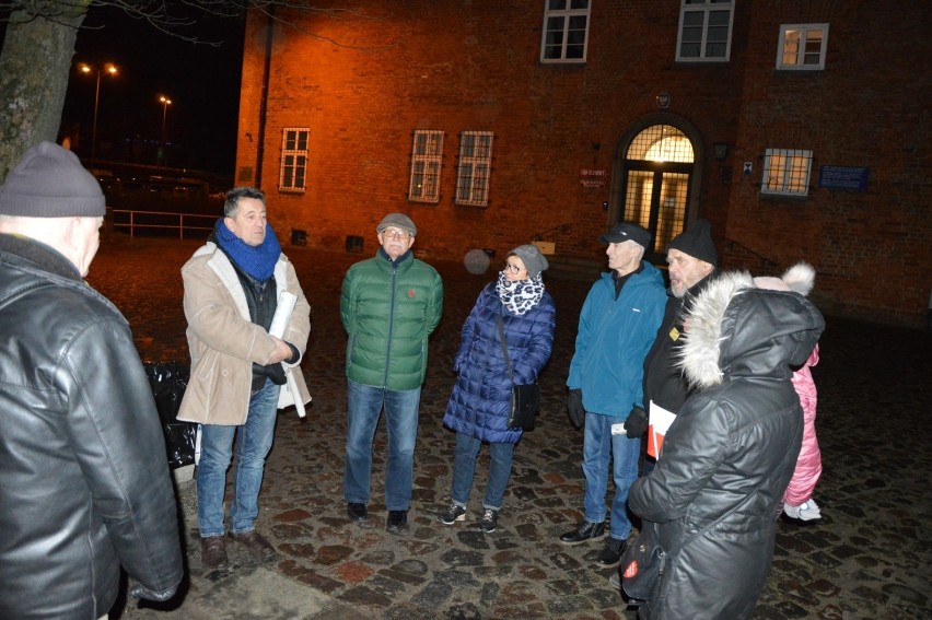 Manifestacja niezadowolenia i złości na obecne władze także przed sądem w Lęborku