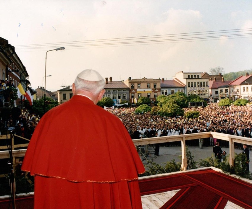Jan Paweł II odwiedził Żywiec 22 maja 1995 roku.