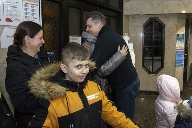 Do Bytomia dotarli pierwsi uchodźcy z Ukrainy. W drodze są już kolejni.