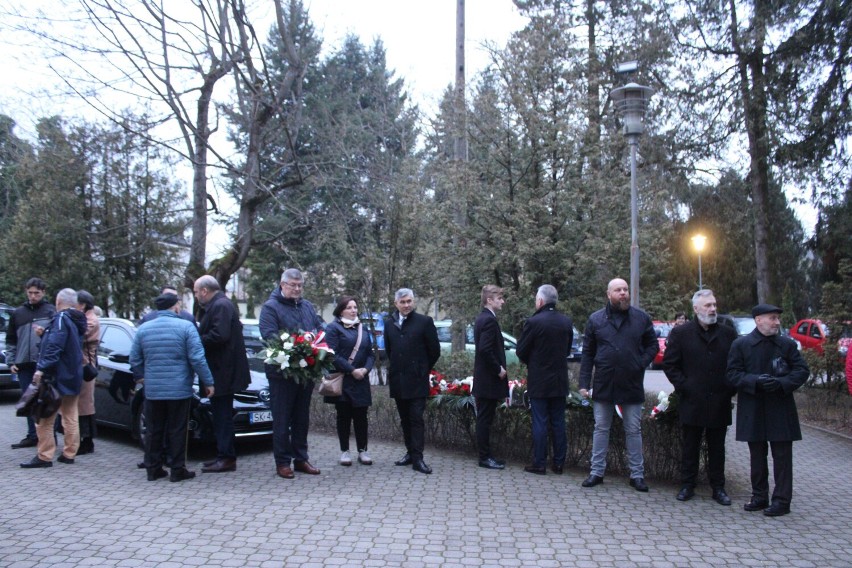 Obchody Narodowego Dnia Pamięci Żołnierzy Wyklętych odbyły się w Bełchatowie, Zelowie i Klukach, ZDJĘCIA