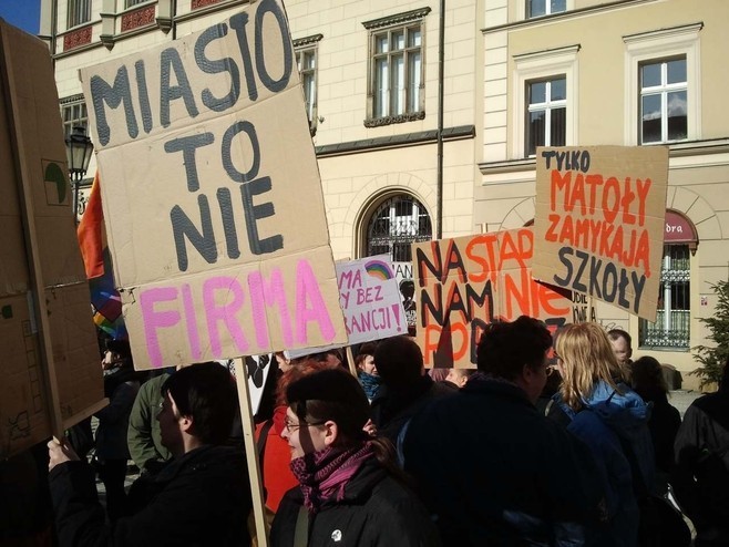 Wrocław: Manifa, czyli protest kobiet w Rynku (ZDJĘCIA)