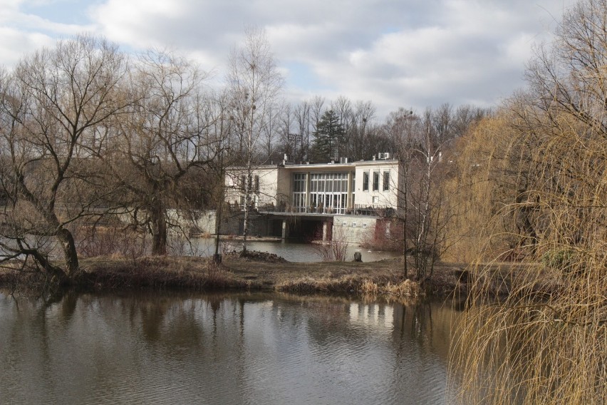 Nieliczne lokale na terenie Parku Śląskiego.

Zobacz kolejne...