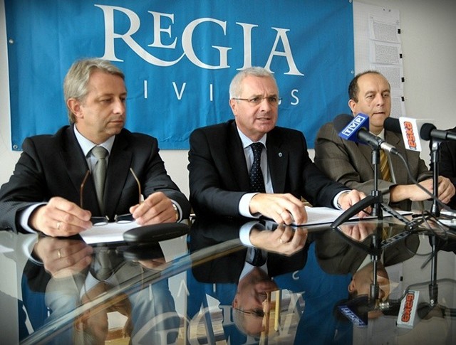 Na zdjęciu Wisław Morawski (L), Robert Choma (Ś) i Robert Kazimir (P)