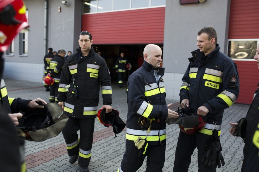 Jednostka jest jak rodzina. Razem jedzą, śpią i ratują ludziom życie [ZDJĘCIA, WIDEO]