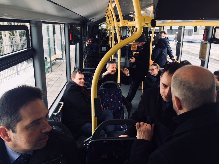 Nowe autobusy w gminie Kosakowo. Linię 146 (Rewa - Gdynia)...
