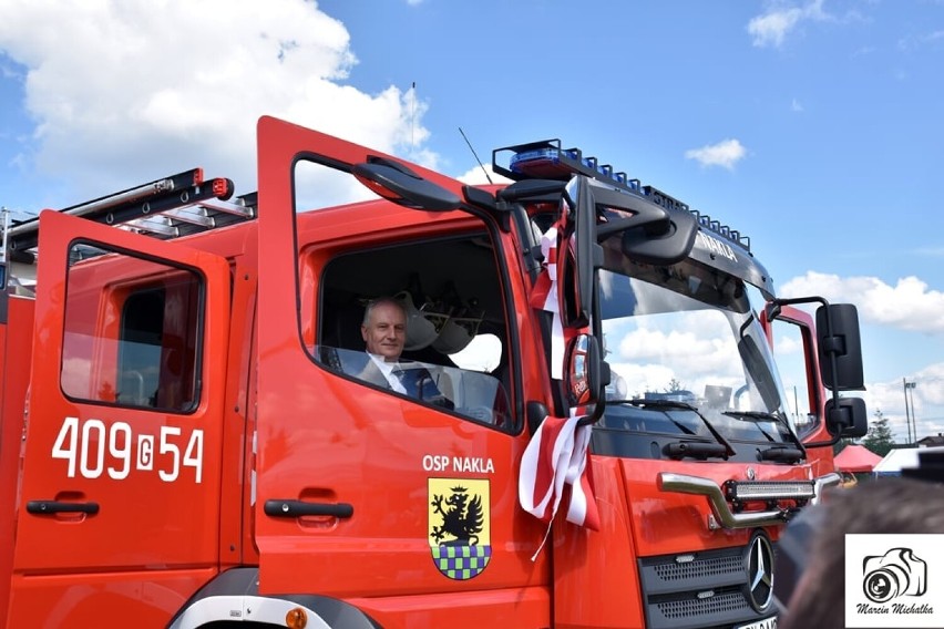Strażacy z Nakli już oficjalnie mają nowy wóz bojowy. To prezent za najwyższą frekwencję podczas wyborów prezydenckich