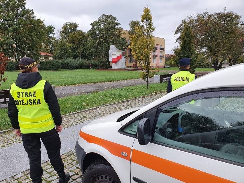 Policja we Włocławku kontroluje autobusy MPK, sklepy i...