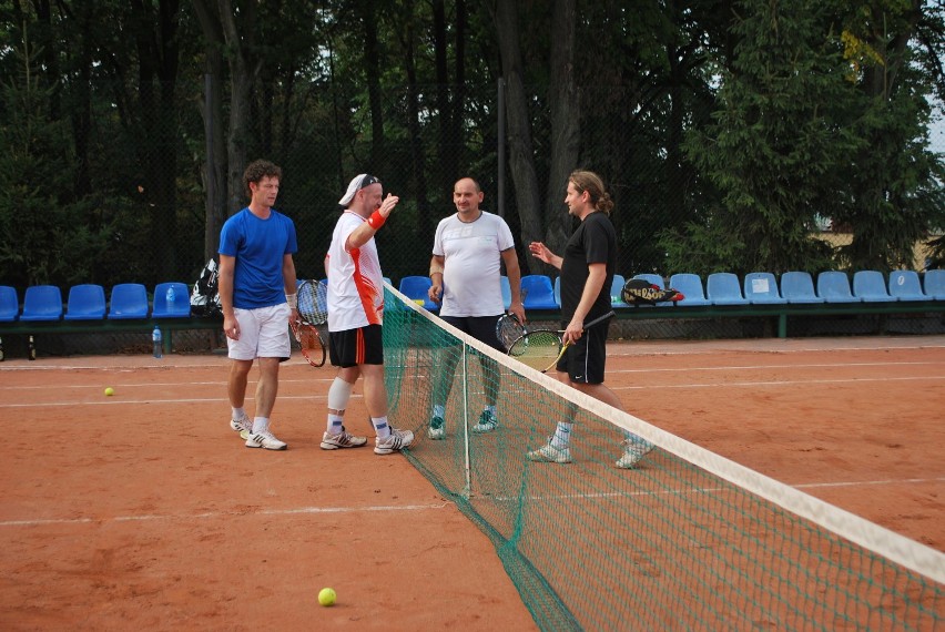 Turniej tenisa w Czempiniu