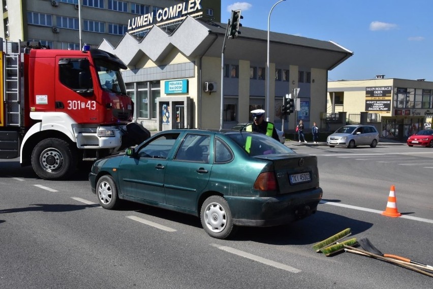 Dziecko zabrane do szpitala po wypadku w Kielcach