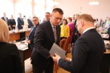 Pierwsza sesja nowej kadencji Starostwa w Zawierciu. Wybrano nowego starostę. FOTO