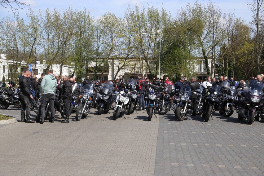 24.04: Wolsztynem zawładnęli motocykliści. Zobacz zdjęcia z...