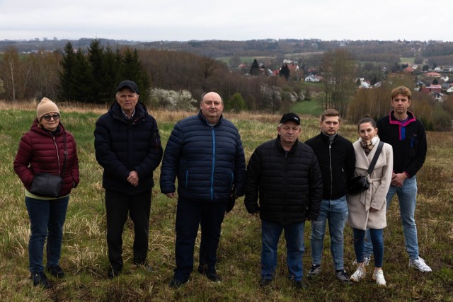 Stanisława Ślęzak, Stanisław Warzocha, Marek Kaszuba, Emil Kaszuba, Mateusz Zając, Iwona Niedziałek, Bartosz Kowal nie chcą oddać prywatnych działek pod tereny zielone.