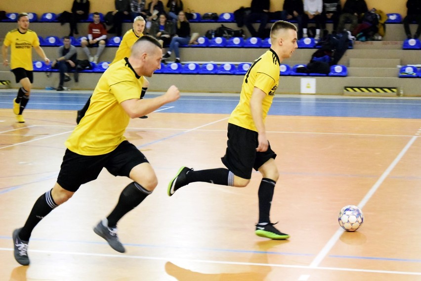 Futsal: Sokół Dębówko zwyciężył w turnieju „Powstańcza Gra 2018”. Zobaczcie zdjęcia 