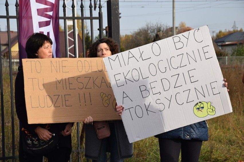 Protest w sprawie składowiska odpadów przy Szadkowskiej w Zduńskiej Woli. Jest petycja