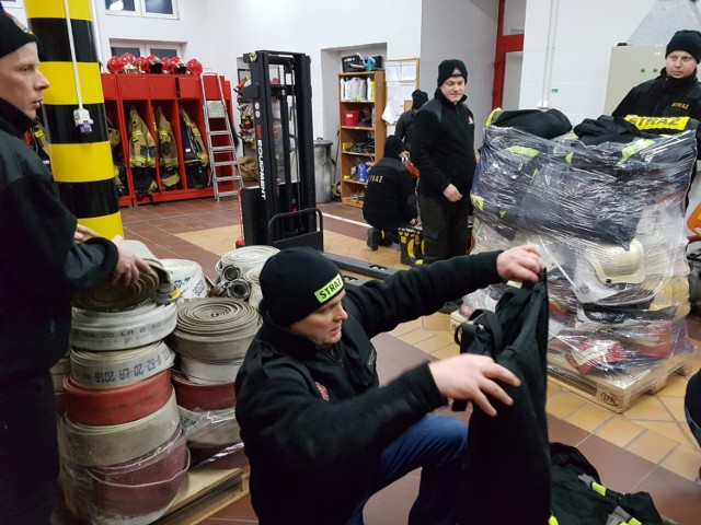 Strażacy z powiatu kwidzyńskiego zebrali sprzęt dla ukraińskich strażaków