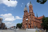 Białystok. Więcej wiernych w kościołach. Jedna osoba na 10 metrów