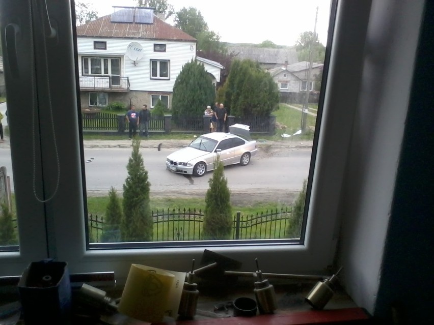 Młodzieńcza brawura przyczyną wypadku w Opolu Lubelskim.
