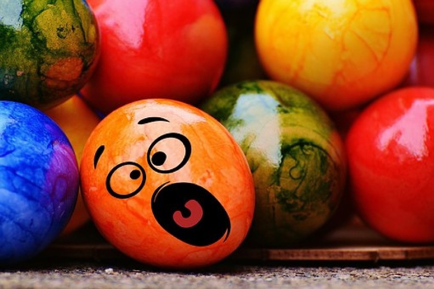 Oto świąteczne wzory, czyli jak pomalować jajka na Wielkanoc (DUŻO ZDJĘĆ)