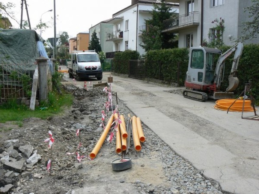 Sanok przebudowuje i remontuje drogi