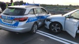 41-letni mieszkaniec powiatu obornickiego ukradł w czerwcu w Międzychodzie Skodę Scala. W poniedziałek pijany rozbił radiowóz w Pile