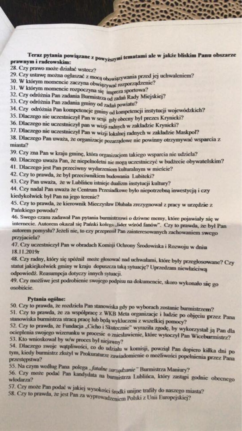 Radny pod gradobiciem pytań byłego radnego. O co tu chodzi?