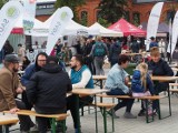 Lotny Festiwal Piwa po raz pierwszy w Łodzi. Miłośnicy złocistego trunku spotkali się w Ogrodach Geyera