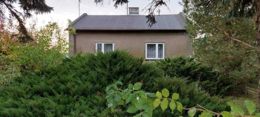 Dom z budynkami gospodarczymi w gminie Grabów, CENA: 240...