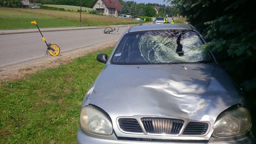 Tragiczny wypadek w Łoniowej. Nie żyje 68-letnia rowerzystka 