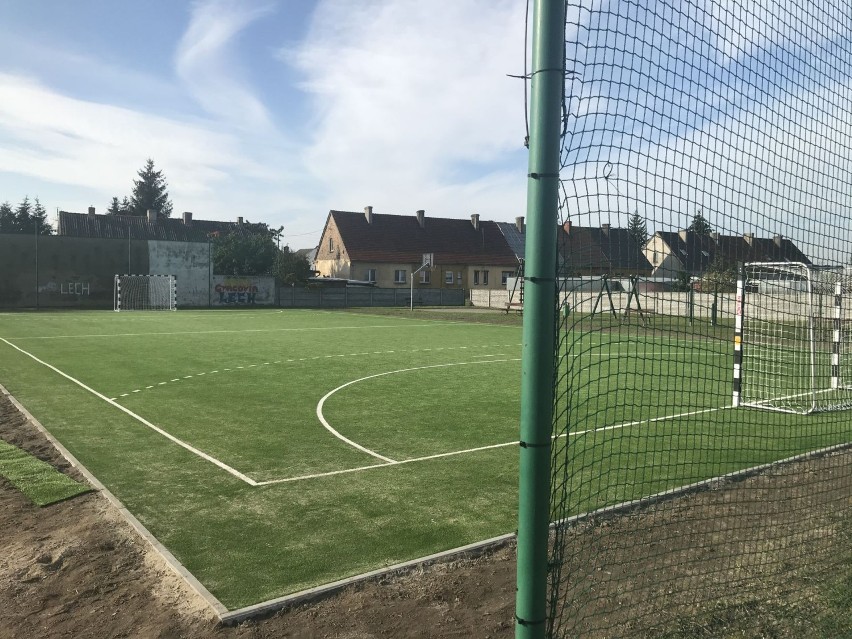 Gmina Kamieniec: Nowe boisko w Karczewie już gotowe 