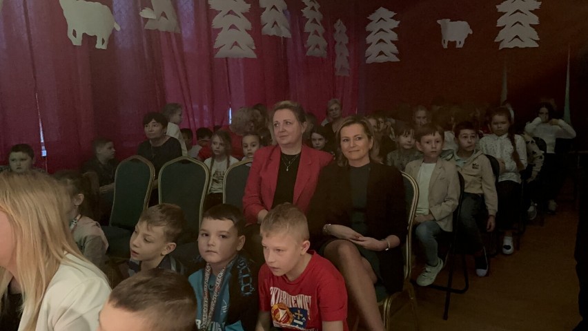 Wyjątkowe, rodzinne Jasełka w Szkole Podstawowej nr 1 w Skierniewicach