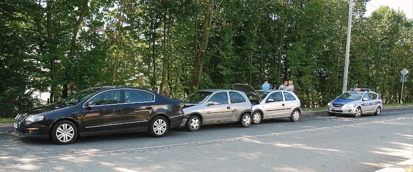 Zderzenie aut w Kraśniku: Trzy osoby ranne