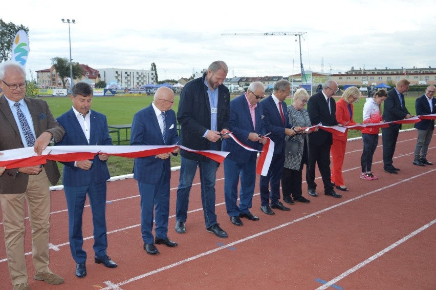 Mityng lekkoatletyczny uświetnił otwarcie stadionu w Redzie [ZDJĘCIA] [WIDEO]