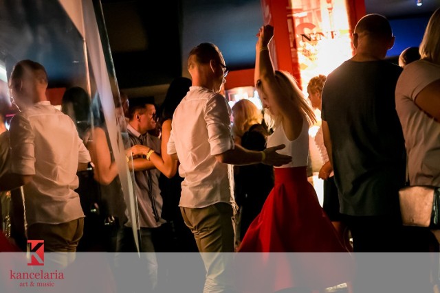 W sobotę i w niedzielę w Bydgoszczy odbył się Festiwal Food Trucków. Zobaczcie jak bawili się bydgoszczanie na after party w klubie Kancelaria.


Będzie podwyżka 500+ ? 1000 plus - możliwa waloryzacja programu 500 plus.

