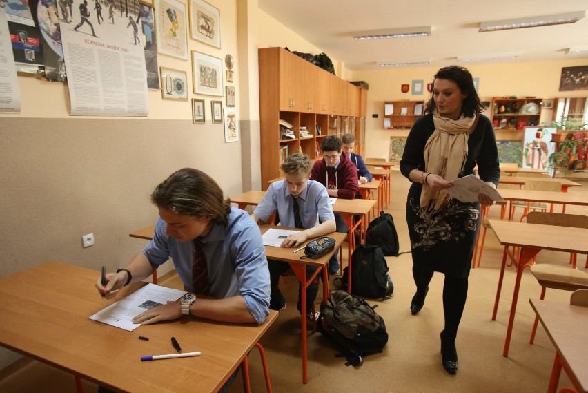 "Klasówkę powstańczą" pisali uczniowie z ponad 200 szkół w...