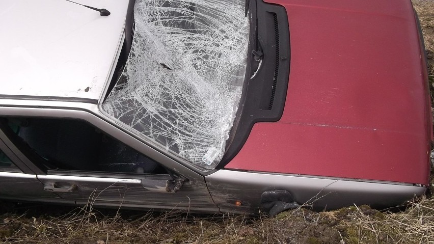 Kierowca potrącił mężczyznę i uciekł z miejsca wypadku