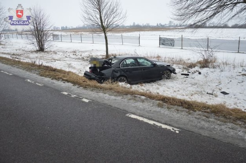 Wypadek w gminie Sawin: Zderzenie BMW z fordem. Ranna jedna osoba (ZDJĘCIA)