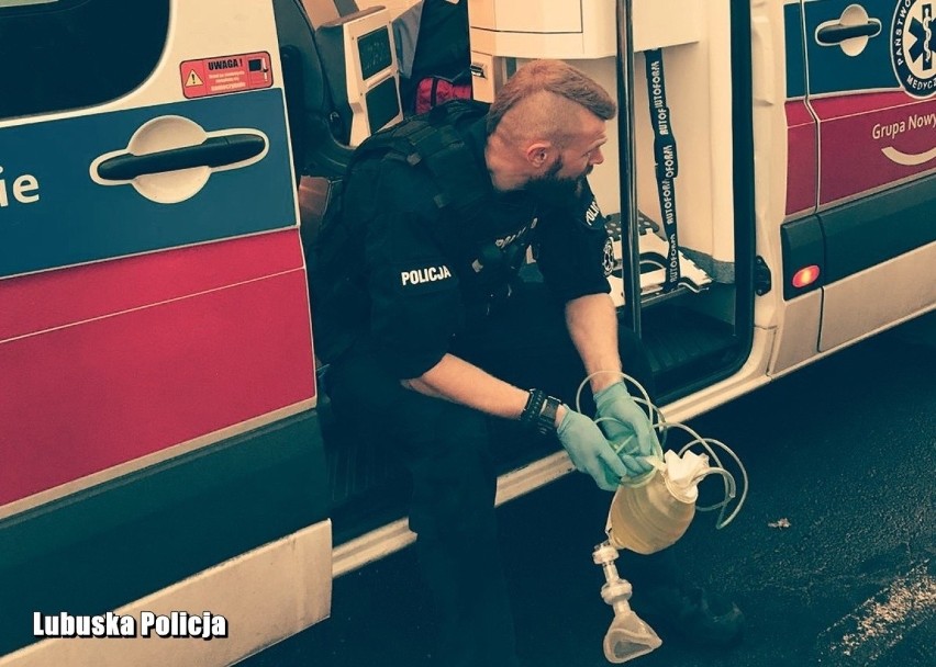 Na miejscu tragedii pojawili się policjanci, strażacy i...