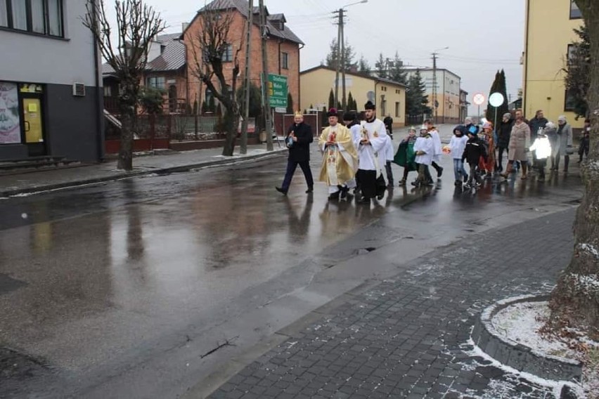 Orszak Trzech Króli 2020 Widawa i Widawskie Kolędowanie [zdjęcia]