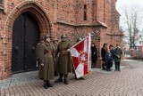 Kopia legendarnego sztandaru 18 Pułku Piechoty dotarła do Konina