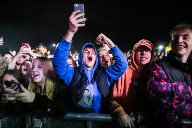 Raperzy i wykonawcy hip-hopu za jeden koncert liczą sobie od 5 do nawet 25 tysięcy złotych. Kto bierze najwięcej? Znamy dokładne stawki najpopularniejszych artystów w Polsce! 

Sprawdź wszystkie kwoty ---->
