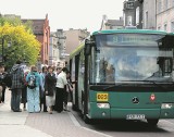 Gniezno: Na cmentarz najlepiej autobusem miejskim. Zobacz jak będą kursować we Wszystkich Świętych