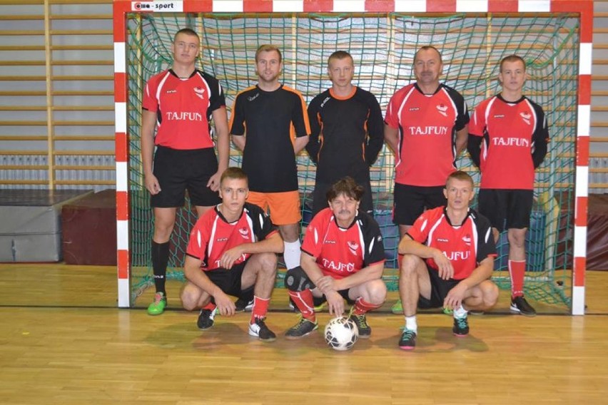 Pierwsze halowe gry w ligach w Inowrocławiu i Gniewkowie