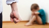 Gdynia. Kartka z kalendarza (11.10.2008). Szokujący raport terapeutów w sprawie przypadków molestowania w domu dziecka. To pomówienia?