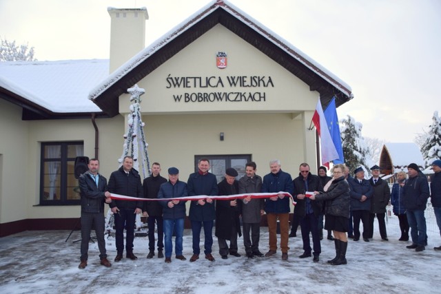 Świetlica w Bobrowiczkach została uroczyście przekazana mieszkańcom do użytku