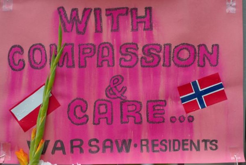 Warszawiacy oddają hołd zabitym w Norwegii