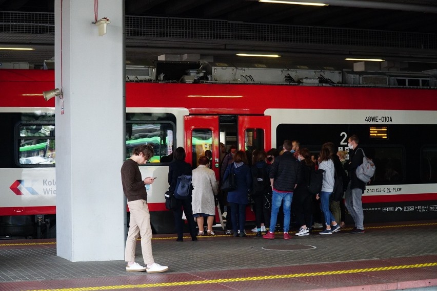 W pociągach Kolei Wielkopolskich nie brakuje pasażerów....