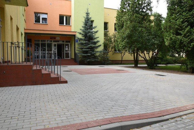 Remont przed budynkiem Przedszkola Miejskiego nr 2 w Rypinie został sfinansowany w ramach budżetu obywatelskiego